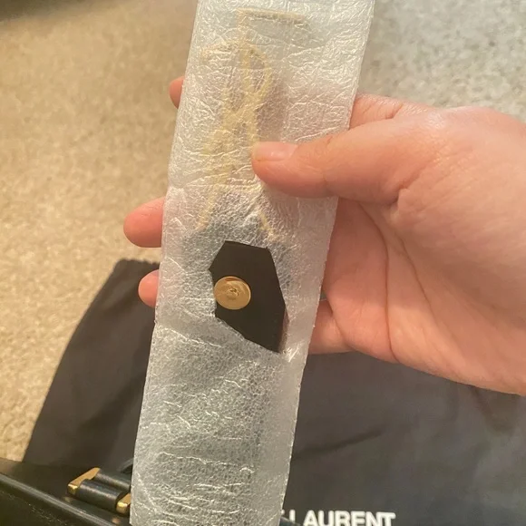 Saint Laurent crossbody logo bag - Picture 4 of 14